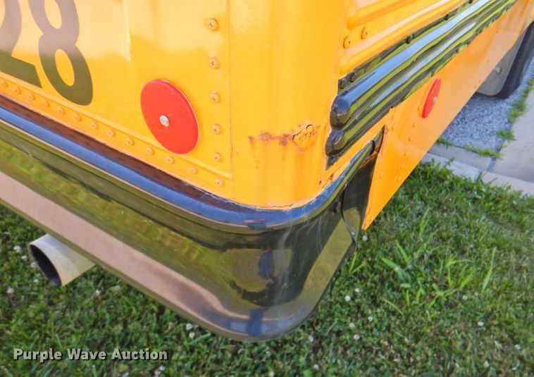image for item DP4368 1999 International Navistar 3800  school bus