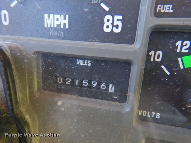 image for item DP4368 1999 International Navistar 3800  school bus