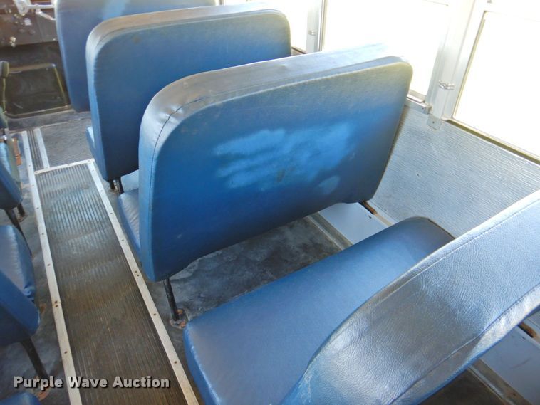 image for item DP4368 1999 International Navistar 3800  school bus