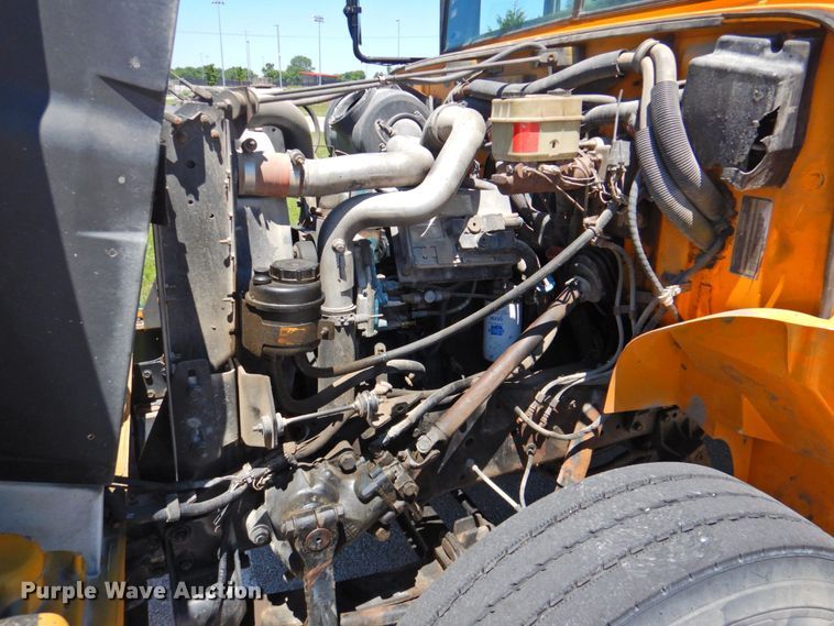 image for item DP4368 1999 International Navistar 3800  school bus