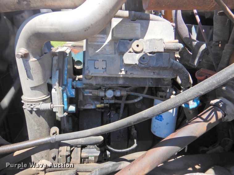 image for item DP4368 1999 International Navistar 3800  school bus