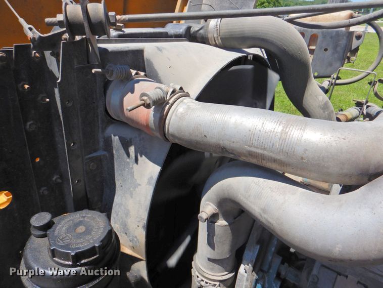 image for item DP4368 1999 International Navistar 3800  school bus