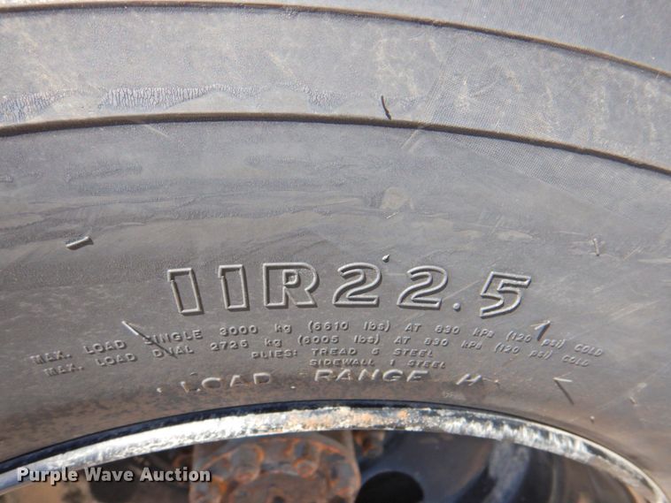 image for item DP4368 1999 International Navistar 3800  school bus