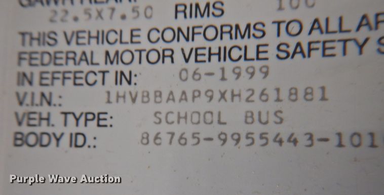 image for item DP4368 1999 International Navistar 3800  school bus