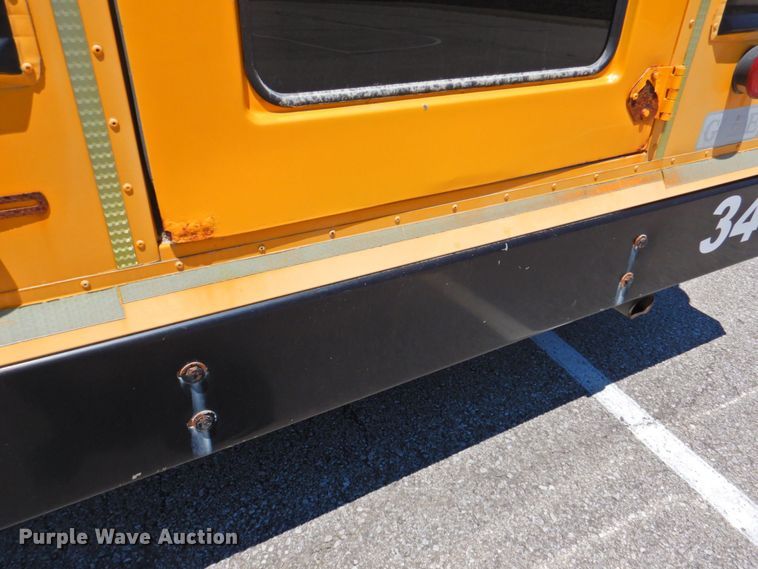image for item DP4369 2005 GMC Savana  school bus