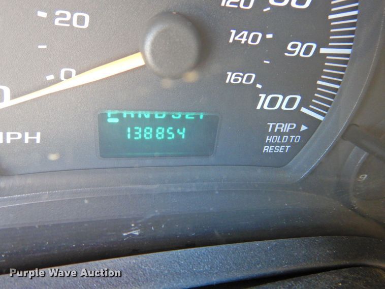 image for item DP4369 2005 GMC Savana  school bus