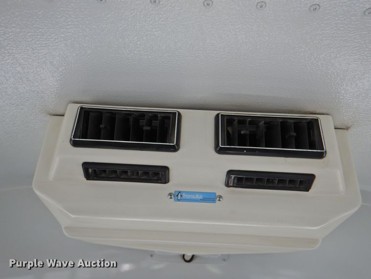 image for item DP4369 2005 GMC Savana  school bus