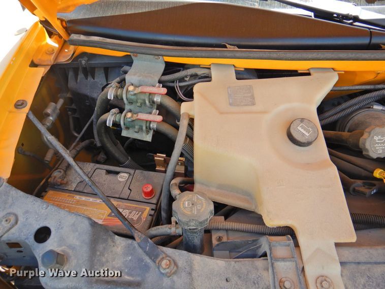 image for item DP4369 2005 GMC Savana  school bus