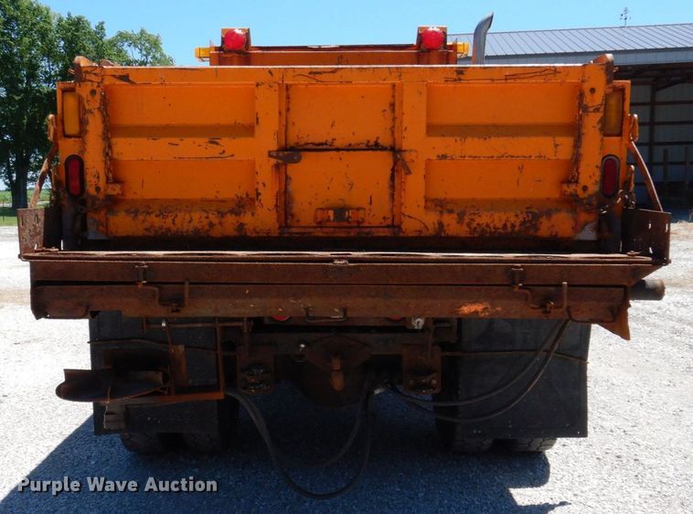 image for item DP5579 2000 International 4900  dump truck