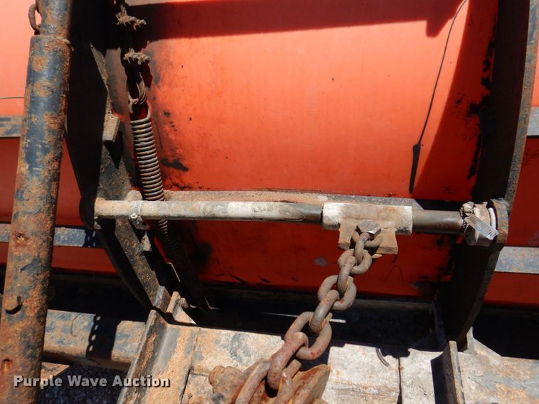 image for item DP5579 2000 International 4900  dump truck