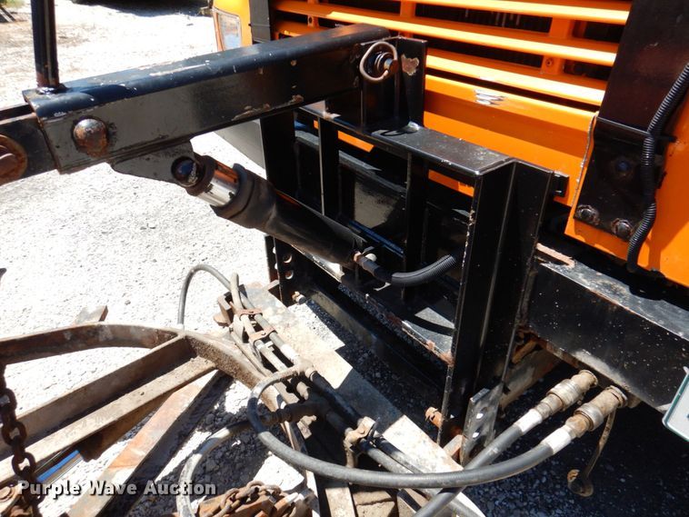 image for item DP5579 2000 International 4900  dump truck