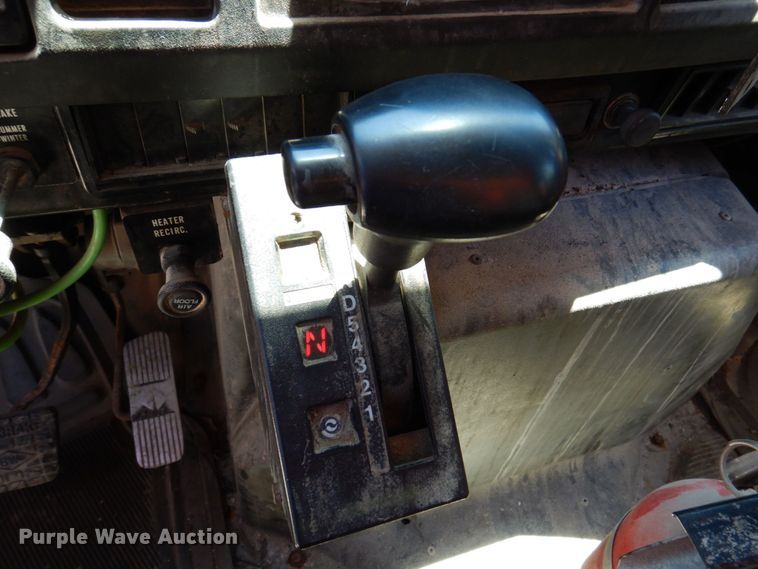 image for item DP5579 2000 International 4900  dump truck