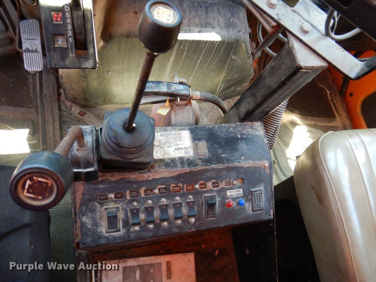 image for item DP5579 2000 International 4900  dump truck