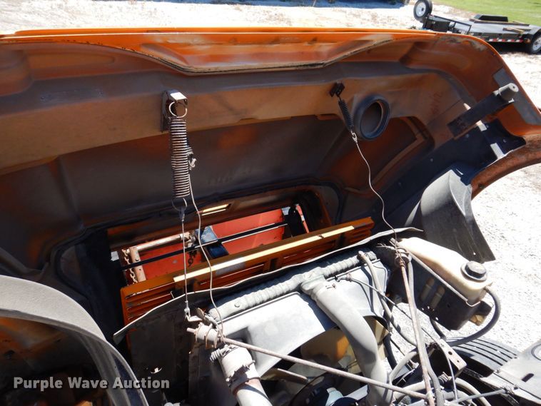 image for item DP5579 2000 International 4900  dump truck