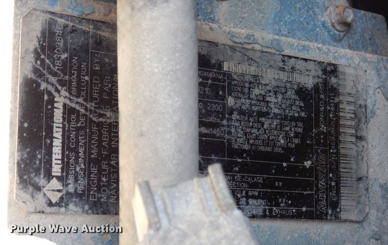 image for item DP5579 2000 International 4900  dump truck