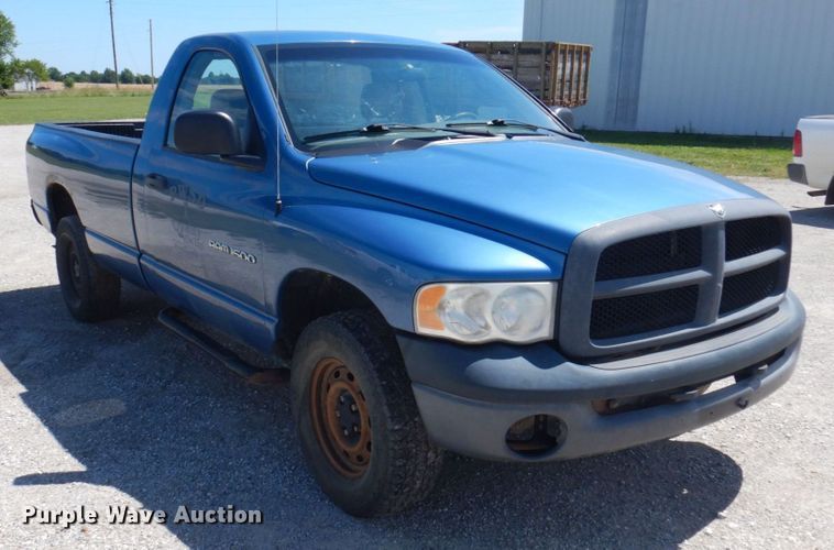 image for item DP5584 2004 Dodge Ram 1500  pickup truck