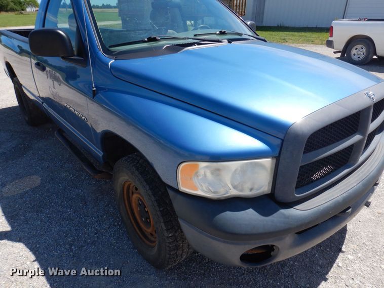 image for item DP5584 2004 Dodge Ram 1500  pickup truck