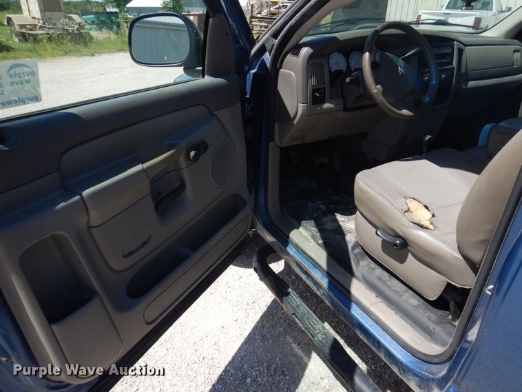 image for item DP5584 2004 Dodge Ram 1500  pickup truck