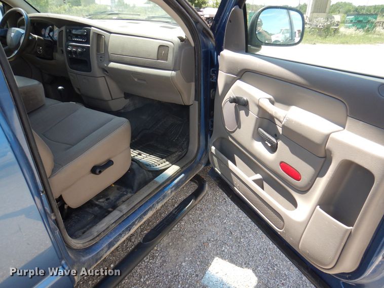 image for item DP5584 2004 Dodge Ram 1500  pickup truck