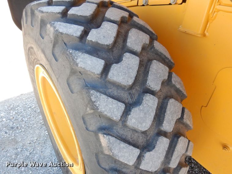 image for item DP5600 2014 John Deere 444K  wheel loader
