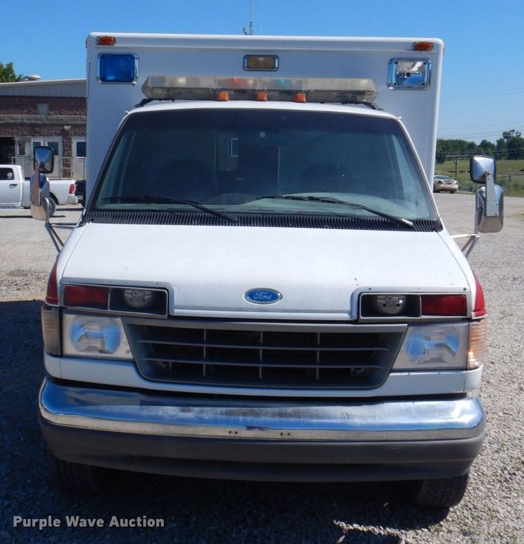 image for item DP5601 1994 Ford E350  ambulance