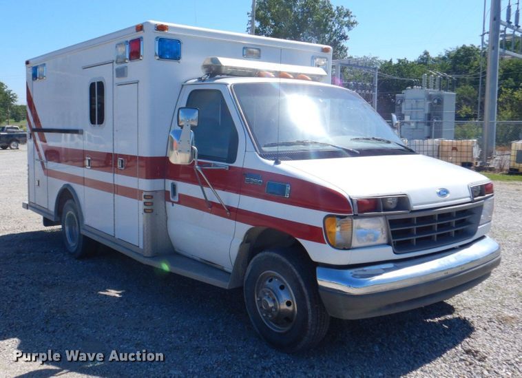 image for item DP5601 1994 Ford E350  ambulance