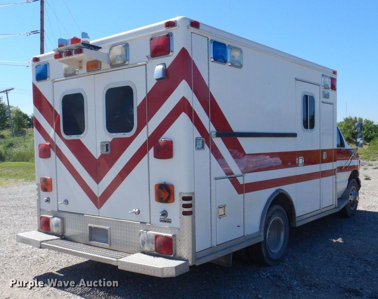 image for item DP5601 1994 Ford E350  ambulance