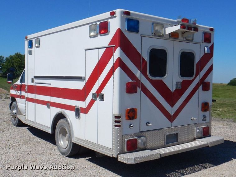 image for item DP5601 1994 Ford E350  ambulance