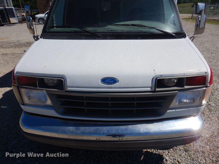 image for item DP5601 1994 Ford E350  ambulance