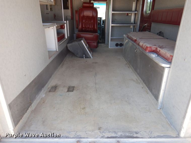 image for item DP5601 1994 Ford E350  ambulance