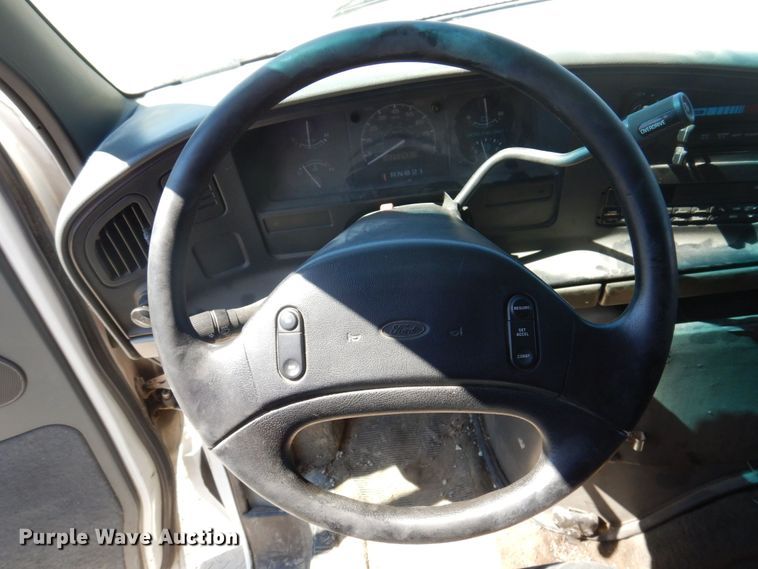 image for item DP5601 1994 Ford E350  ambulance