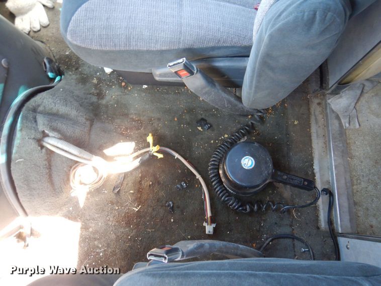 image for item DP5601 1994 Ford E350  ambulance