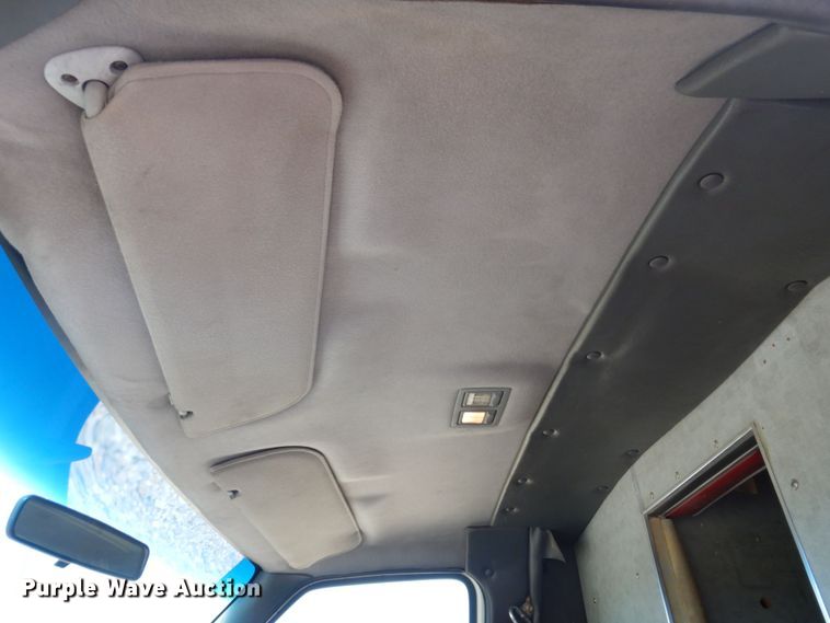 image for item DP5601 1994 Ford E350  ambulance