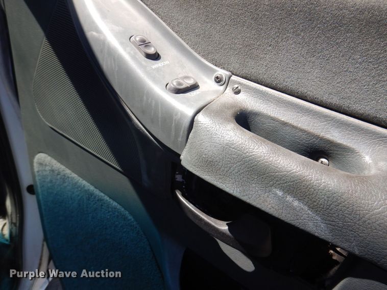 image for item DP5601 1994 Ford E350  ambulance