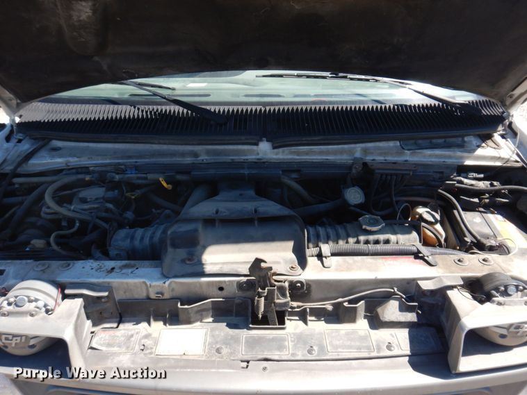 image for item DP5601 1994 Ford E350  ambulance