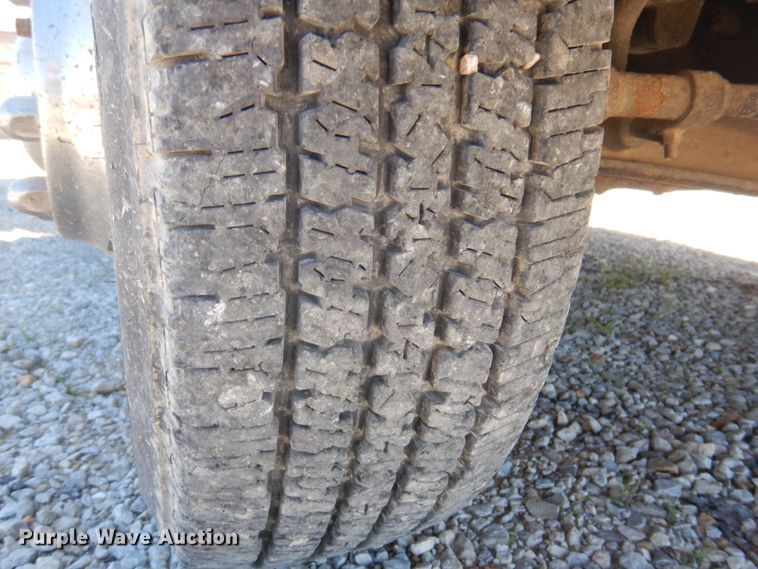 image for item DP5601 1994 Ford E350  ambulance