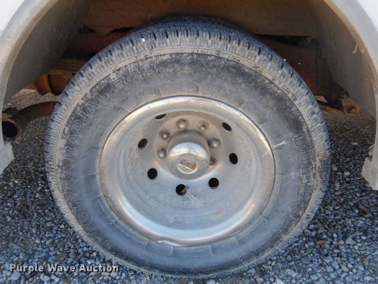 image for item DP5601 1994 Ford E350  ambulance