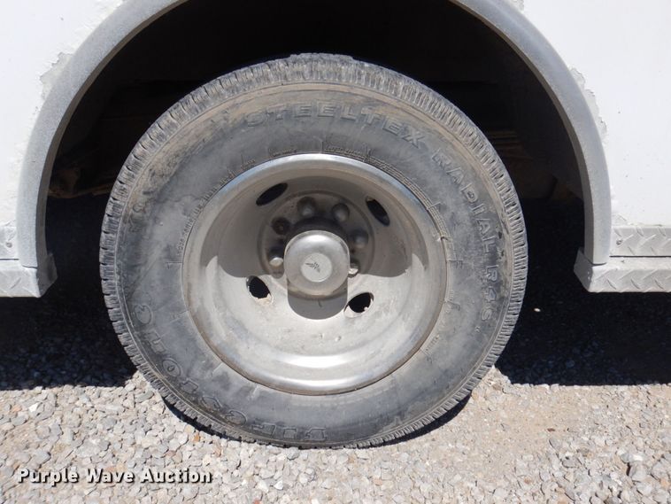 image for item DP5601 1994 Ford E350  ambulance