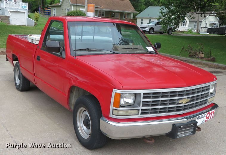 image for item DR0087 1990 Chevrolet Cheyenne 1500  pickup truck