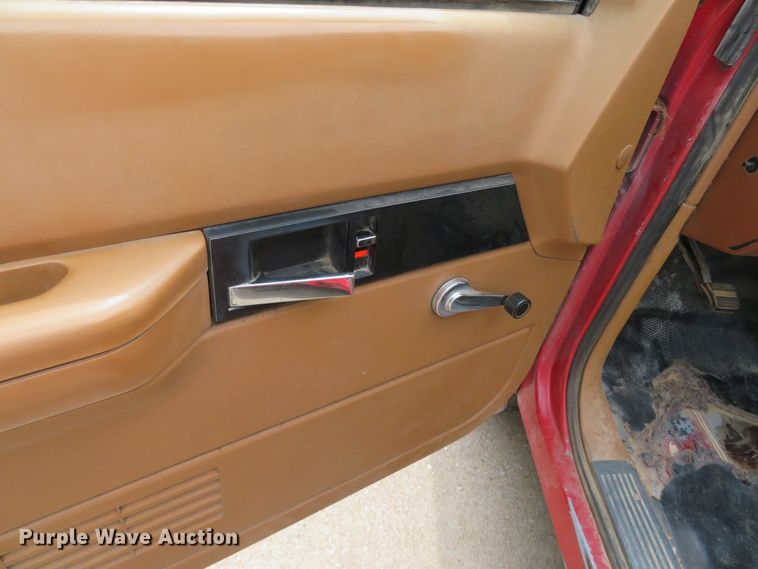 image for item DR0087 1990 Chevrolet Cheyenne 1500  pickup truck