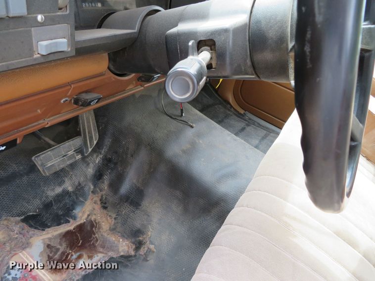 image for item DR0087 1990 Chevrolet Cheyenne 1500  pickup truck