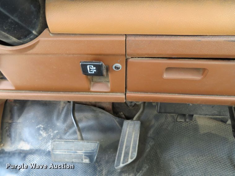 image for item DR0087 1990 Chevrolet Cheyenne 1500  pickup truck