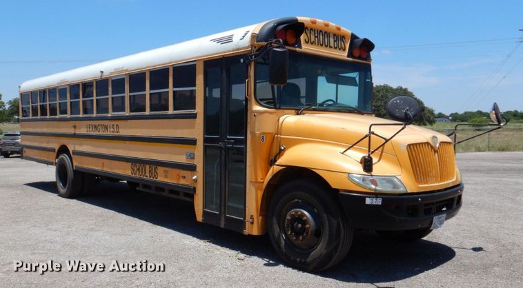 image for item DR1859 2006 IC PB105  school bus