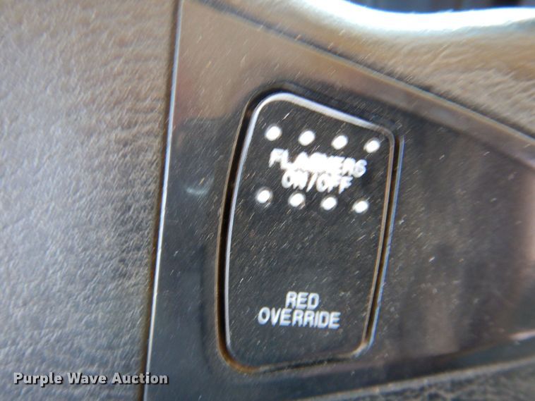 image for item DR1859 2006 IC PB105  school bus