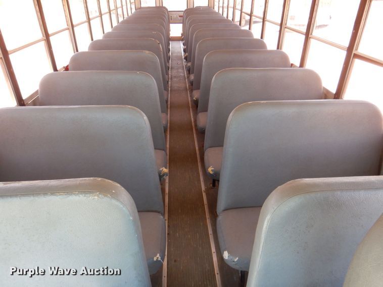 image for item DR1859 2006 IC PB105  school bus
