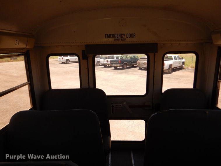 image for item DR1859 2006 IC PB105  school bus