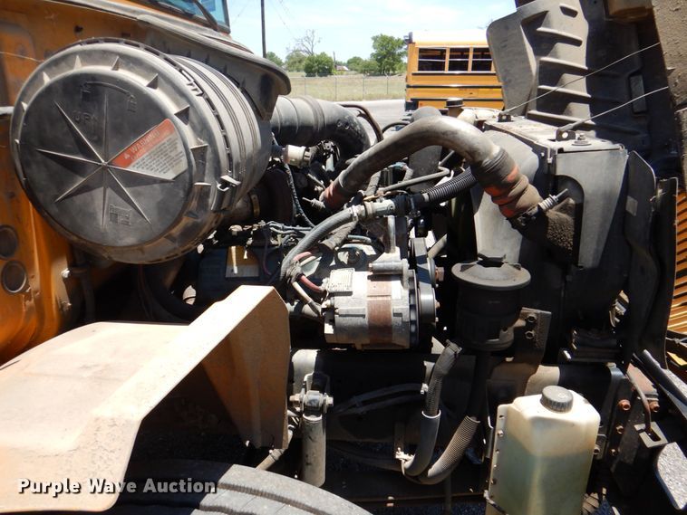 image for item DR1859 2006 IC PB105  school bus