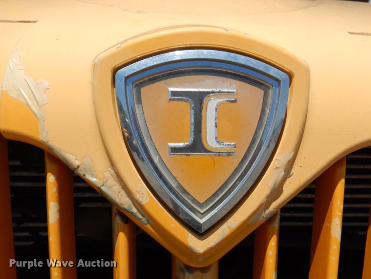 image for item DR1859 2006 IC PB105  school bus