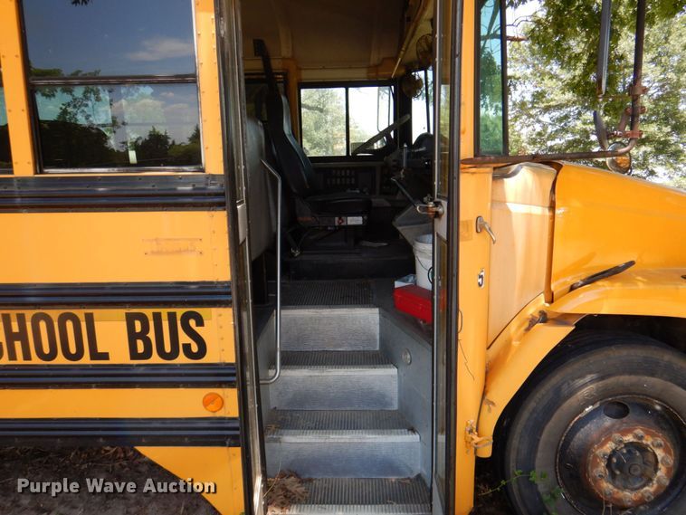 image for item DR1860 2002 Thomas  school bus