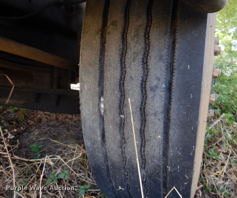 image for item DR1860 2002 Thomas  school bus